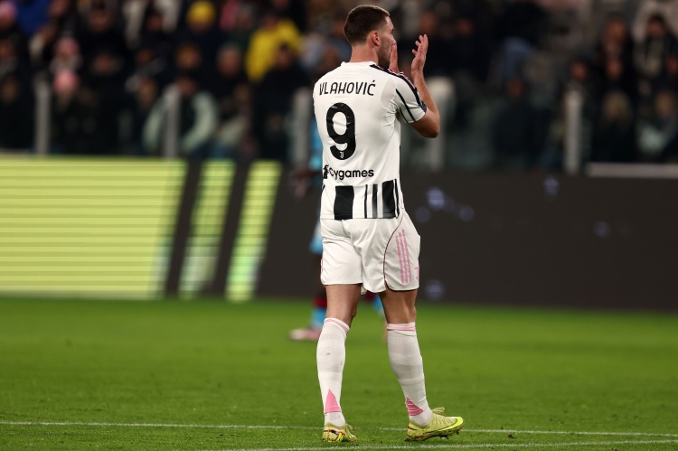 bob半岛体育-意天空：DV9将在未来几天恢复团队训练，可能在对比萨时进大名单